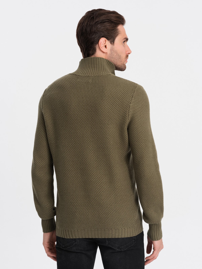 Dzianinowy sweter męski z rozpinaną stójką - oliwkowy V6 OM-SWZS-0105