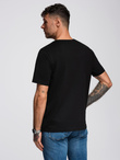 Męski t-shirt bawełniany z graficznym printem  – czarny V2 OM-TSPT-0246