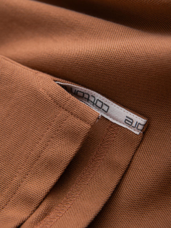 Męska koszulka polo jednokolorowa BASIC z dzianiny pique - brązowa V23 OM-POBS-0100