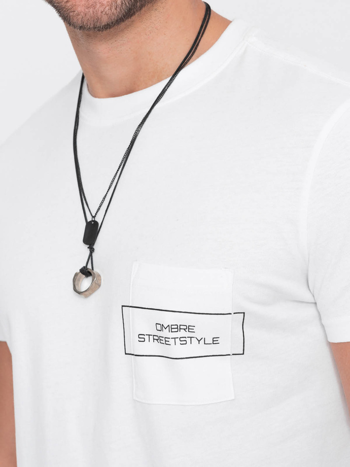 T-shirt męski bawełniany z nadrukiem na kieszonce Ombre Streetstyle – biały V8 OM-TSCT-0108
