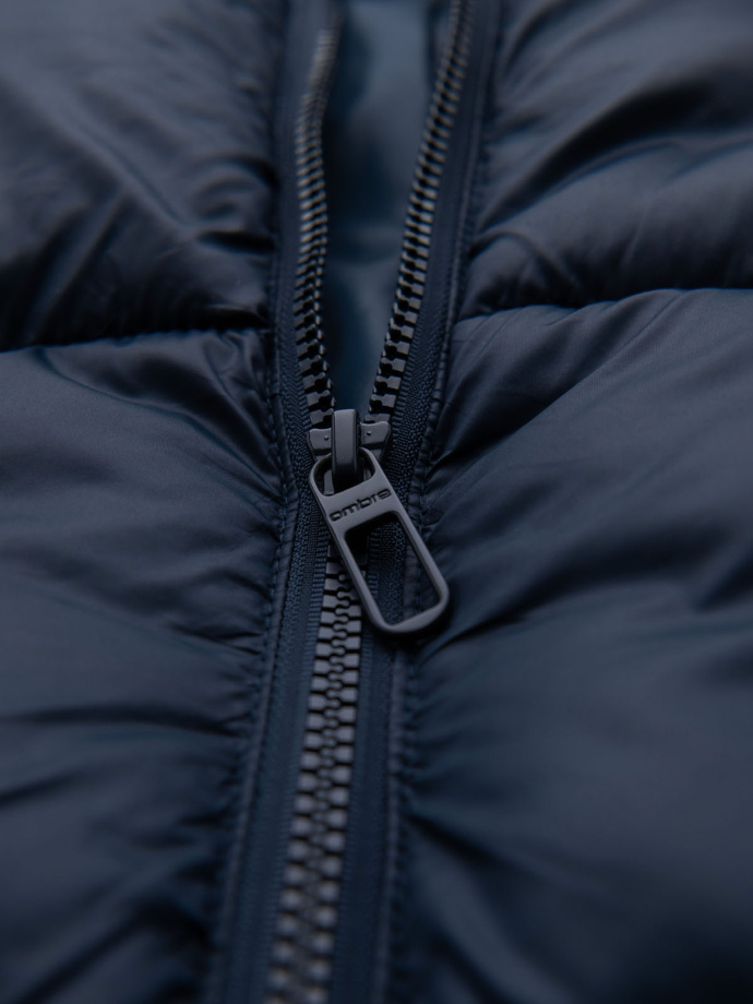 Pikowana kurtka męska puffer z kapturem – granatowa V4 OM-JAHP-0235