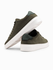 Męskie klasyczne buty sneakersy z miękkiego zamszu – ciemnooliwkowe V3 OM-FOCS-0163