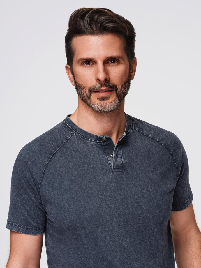 Men's t-shirt with wash effect and buttons at neckline - navy blue V2 OM-TSWT-0150