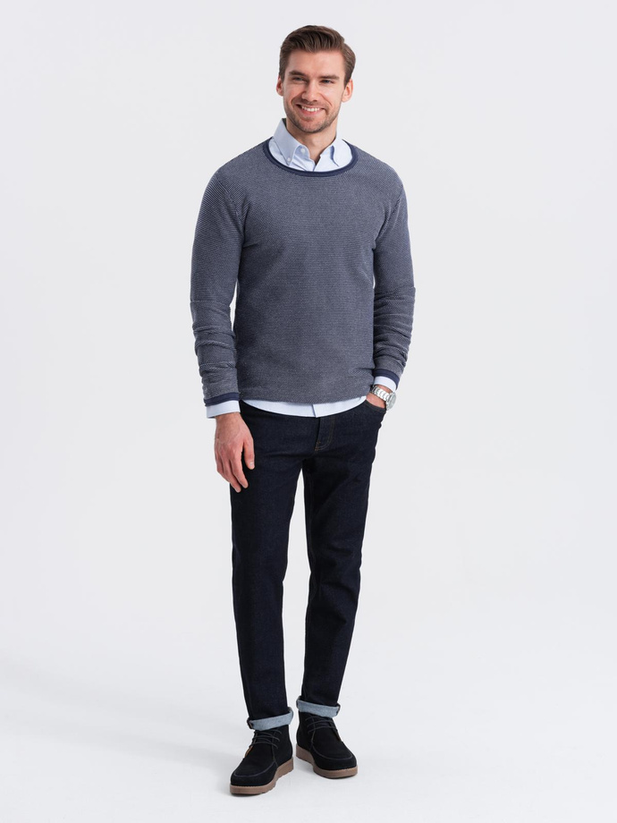 Męski dzianinowy sweter w strukturalne kropki – granatowy V1 OM-SWSW-0118 
