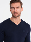 Elegant men's sweater with a v-neck - navy blue V22 OM-SWBS-0107