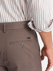 Jednolite spodnie męskie chino SLIM FIT – brązowe V1 OM-PACP-0183