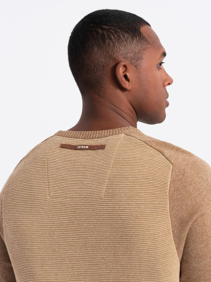 Men's cotton sweater with patch and raglan sleeves - brown V4 OM-SWSW-0121