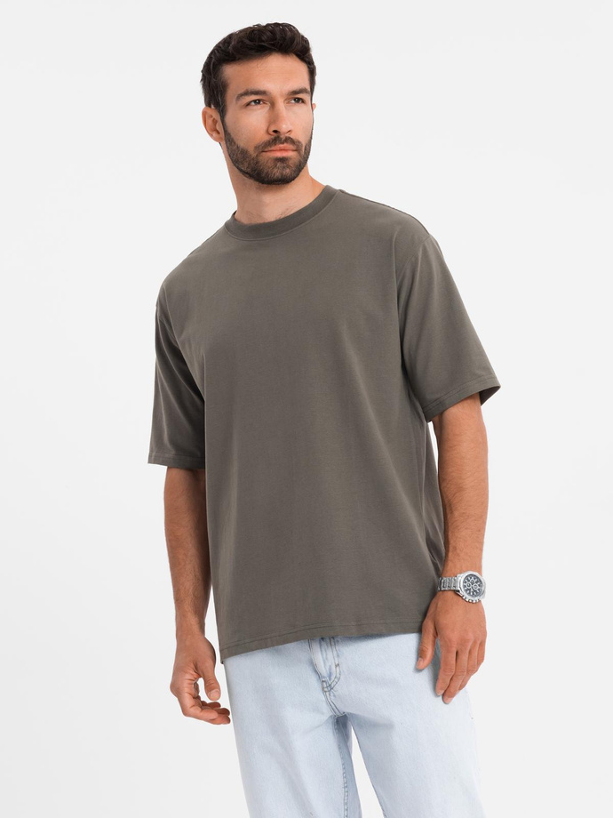 T-shirt bawełniany męski LOOSE FIT z okrągłym dekoltem – ciemnooliwkowy V7 OM-TSBC-0234