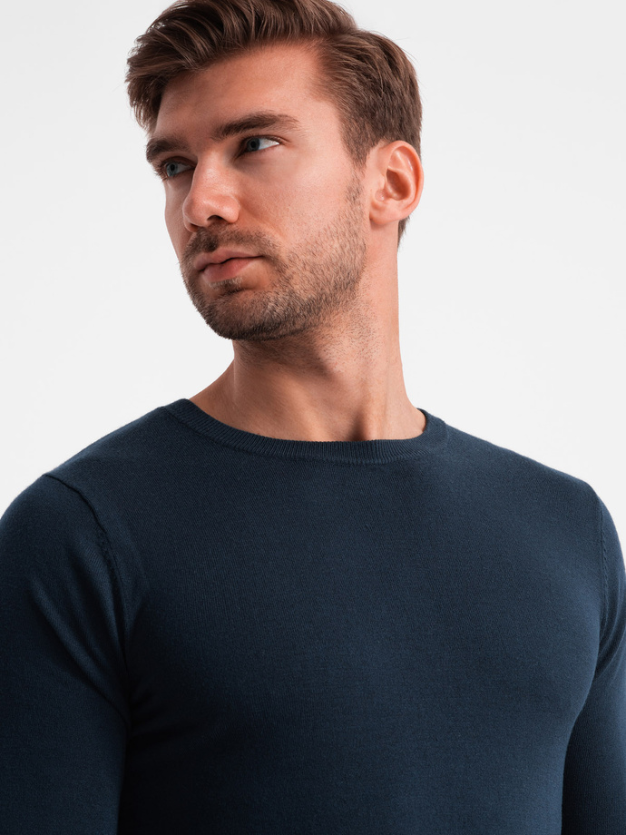 Classic men's sweater with round neckline - navy blue V9 OM-SWBS-0106