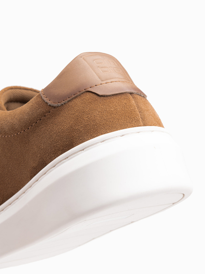 Klasyczne męskie buty sneakersy z miękkiego zamszu – jasnobrązowe V1 OM-FOCS-0163