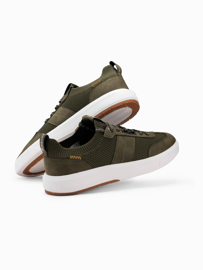 Sneakersy męskie wsuwane ze strukturalnego materiału – oliwkowe V2 OM-FOSL-0154
