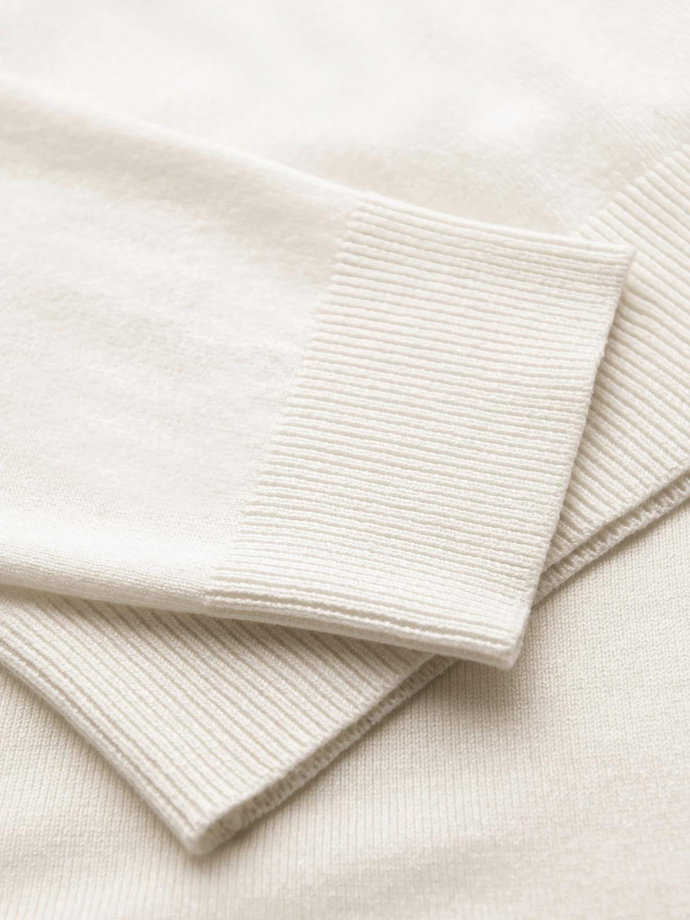 Jednokolorowy dzianinowy męski golf z wiskozą – biały V3 OM-SWTN-0101