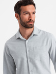Koszula męska z kieszenią REGULAR FIT - jasnoszary melanż V2 OM-SHCS-0148